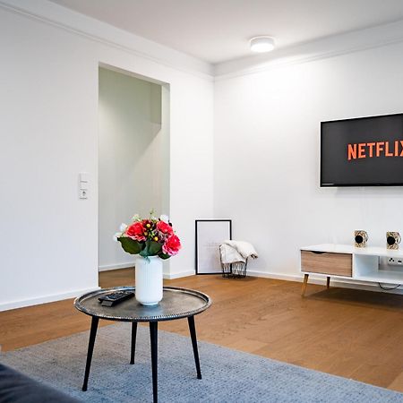Whirlpool - Zentral - Designloft Mit Xxl Terrasse Leilighet Wiesbaden Eksteriør bilde