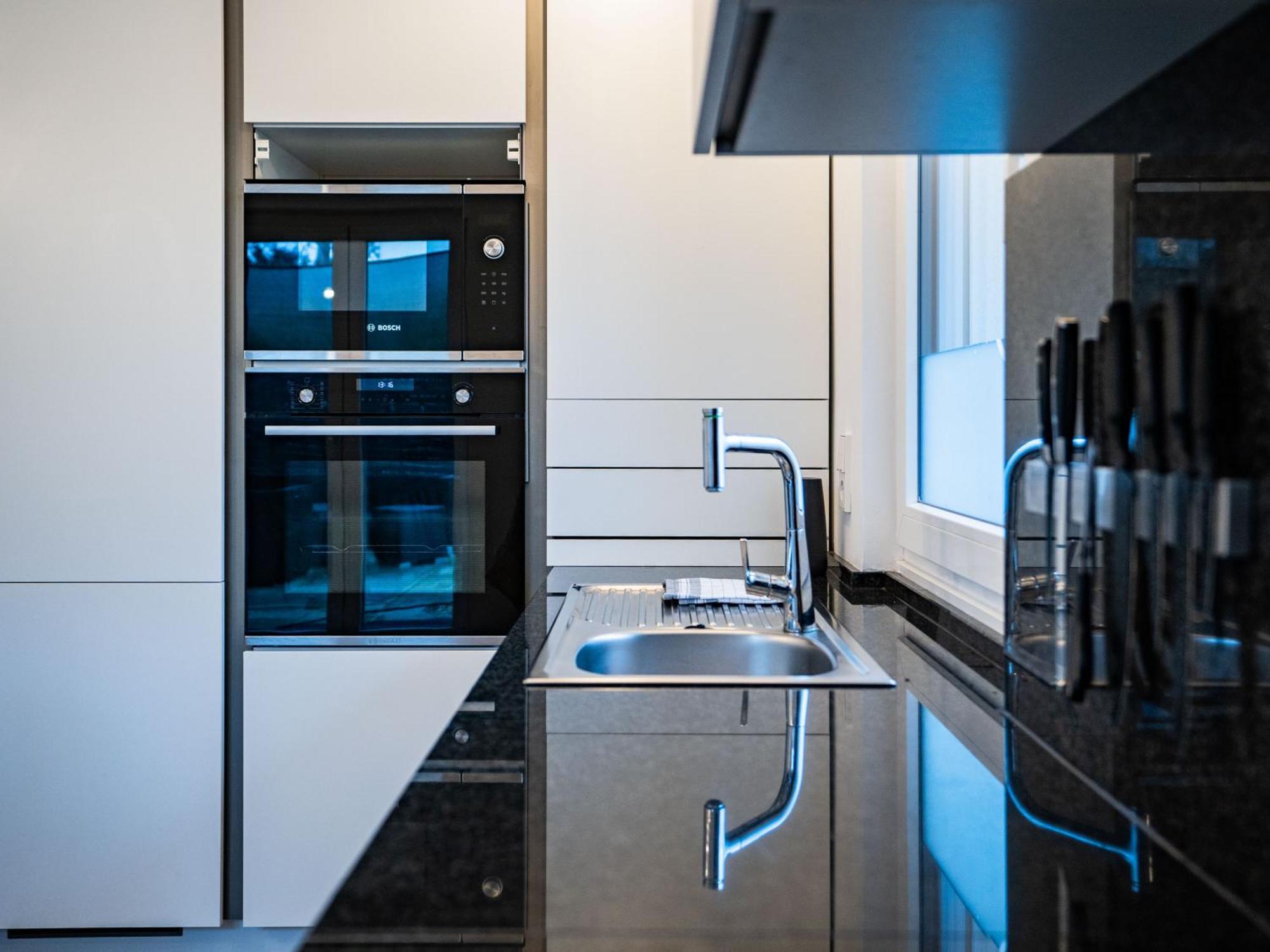 Whirlpool - Zentral - Designloft Mit Xxl Terrasse Leilighet Wiesbaden Eksteriør bilde