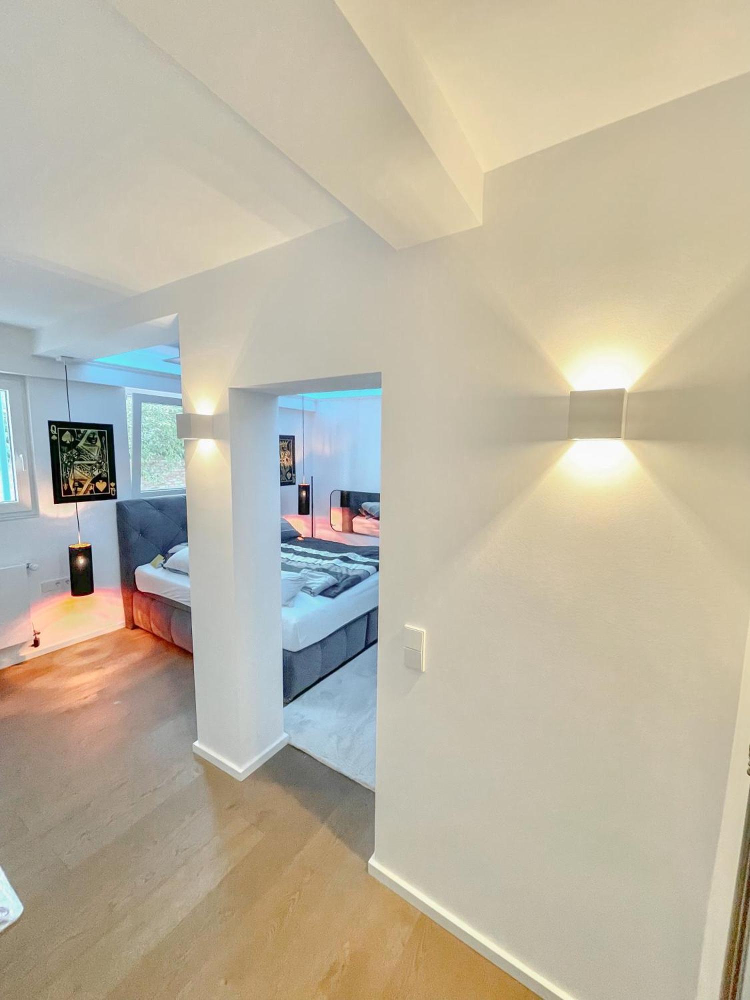 Whirlpool - Zentral - Designloft Mit Xxl Terrasse Leilighet Wiesbaden Eksteriør bilde